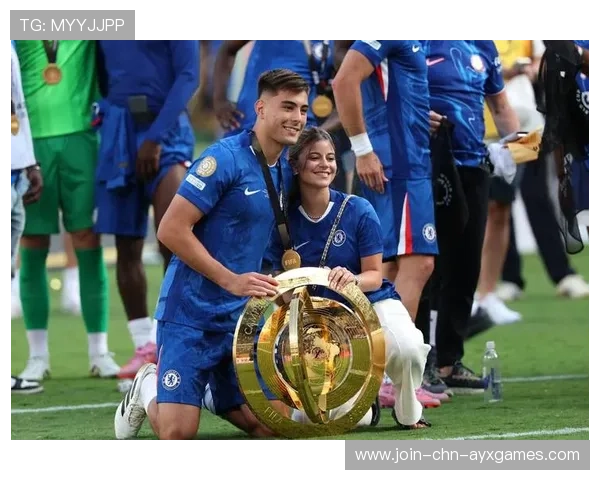 切尔西签约欧洲经验型中卫